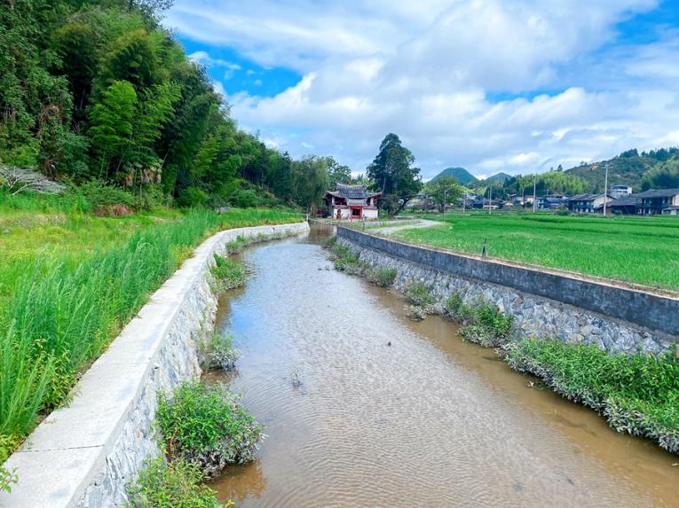 通過綠色生態(tài)護岸，福州市水土流失綜合治理成效顯著。福州市水利局供圖